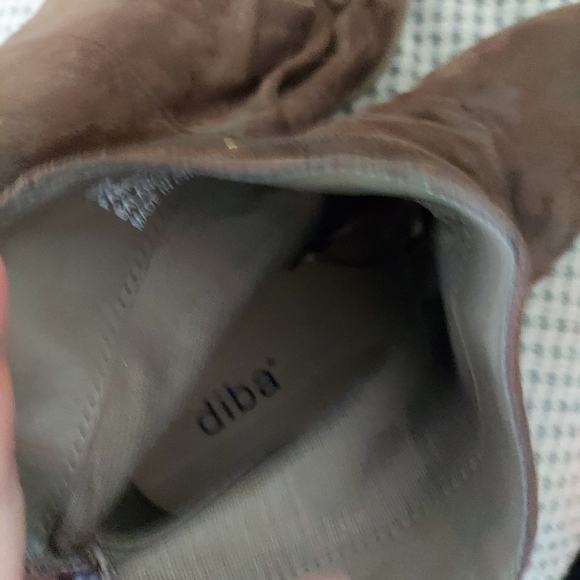 Diba Ankle Boots - Picture 2 of 3